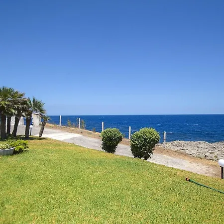 Awesome In With Kitchen Holiday home *