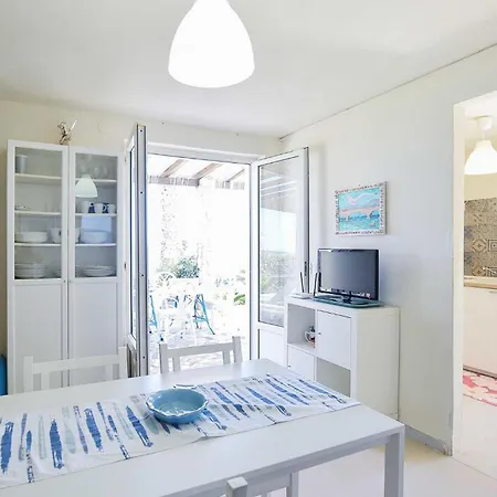 Holiday home Awesome In With Kitchen