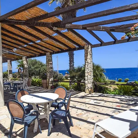 Awesome In With Kitchen Holiday home